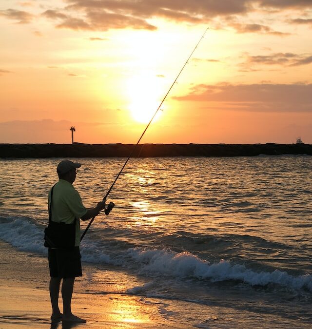 What You Should Know About Surf Fishing in Newport, Oregon