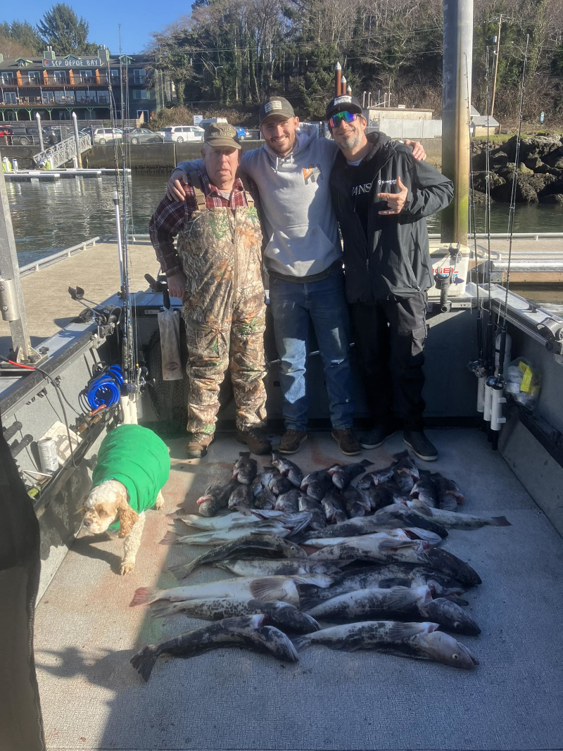 family-fishing-charter-oregon-with-dog